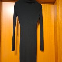 Vestito nero elasticizzato
