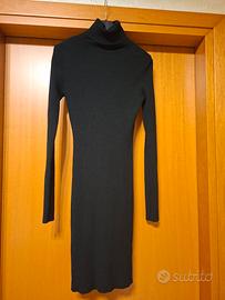 Vestito nero elasticizzato
