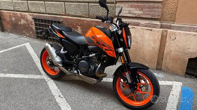 Ktm duke 690