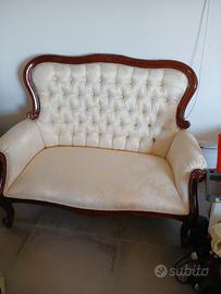 poltrona adue  posti mai seduta