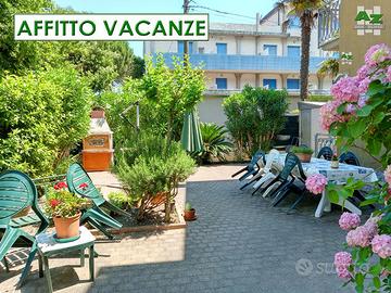 Posizione silenziosa e vicina la mare. TAGLIATA