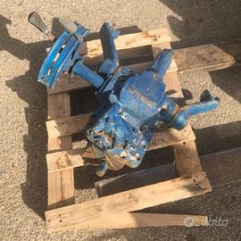 Sollevatore per Trattori Ford