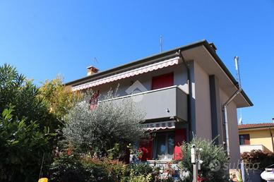 PORZIONE DI BIFAMILIARE A SPINEA