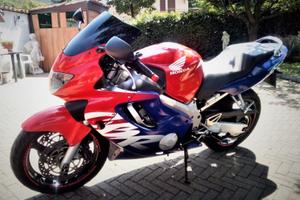 Honda CBR 600 F  Ultima Light