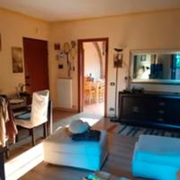 A Vittuone ampia camera con bagno privato