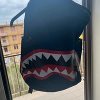 Zaino blu con stampa “Shark” 🎒