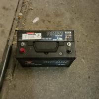 Batteria agm yuasa 3000