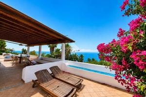 VILLA SINGOLA A LIPARI