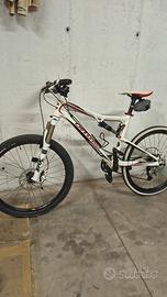 Mtb Cannondale taglia M 