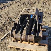 Dalla Bona AS 710 + pinza forestale