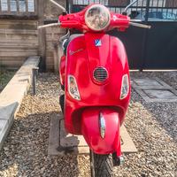 Vespa Lx 50 2t Rossa