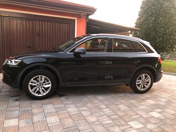 Audi Q5 190 cv 2.0 Diesel