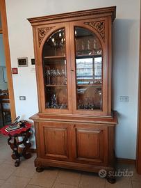 Credenza d’epoca bel conservata