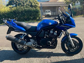 Yamaha Fazer FZS 600 