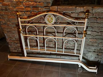 Struttura letto 1 piazza mezzo in ferro con decoro