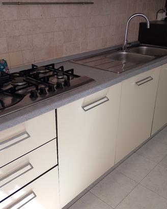 cucina completa INDESIT 