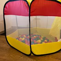 Tenda con palline bambini