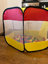 Tenda con palline bambini