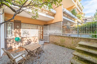 Loft con giardino indipendente in zona tranquilla