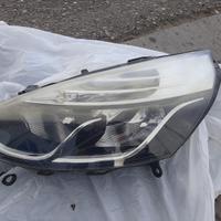 Fanale anteriore lato sx Renault clio4