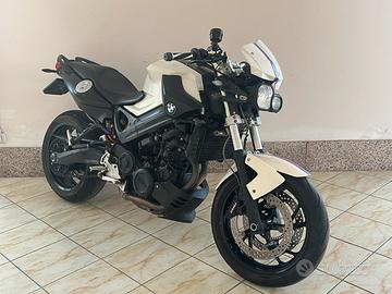 BMW F800R compreso passaggio