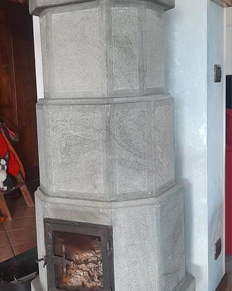 STUFA DI GRESSONEJ in pietra ollare