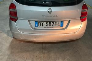 Privato vende autovettura