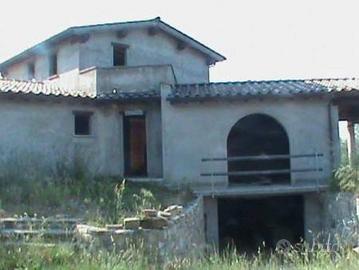 Villa di 250 m² con 5 locali e box auto doppio a C