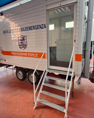 Ufficio mobile su rimorchio doppio asse