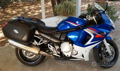 SUZUKI GSX 650 F  KM 17000-ACCESSORIATA