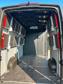 Scaffalatura Furgone