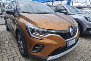 Renault Captur II 2019 1.6 E-Tech phev Intens...
