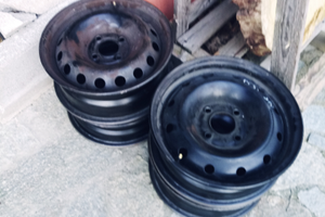 4 cerchi in ferro r14