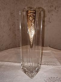 Vaso cristallo con inserto dorato.