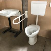 Bagno disabili con cassetta zaino