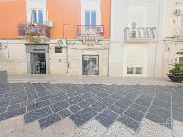 MULTILOCALE A MANFREDONIA