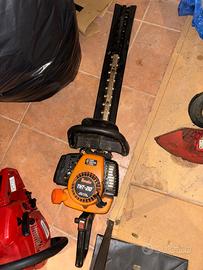 Taglia siepi a motore