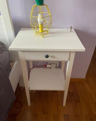 Letto più comodini