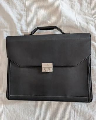 Valigetta nera portadocumenti delsey