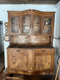 Vecchia credenza