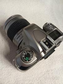 Nikon F 55 analogica