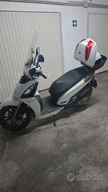 Kymko people 300 gti
