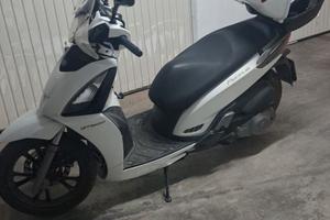 Kymko people 300 gti
