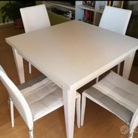 Tavolo a noce a libretto