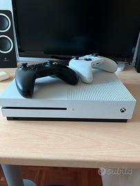 Xbox one s 1Tb + 4 giochi