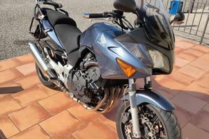 Honda CBF 600 S + book service + accessori