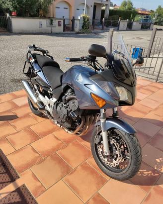 Honda CBF 600 S + book service + accessori