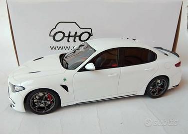 Giulia Quadrifoglio 1/18 ottomobile withe