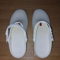 crocs professionali per infermiera, estetista  