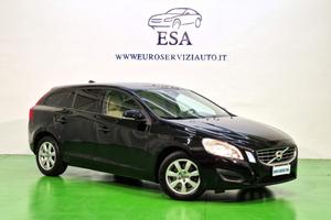 VOLVO V60 T3 Powershift Kinetic